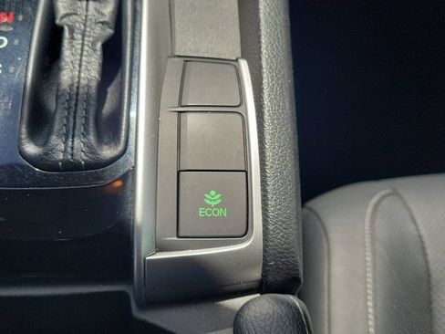 Used 2018 Honda Civic EX-L image 19