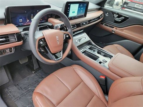 New 2025 Lincoln Aviator Reserve image 16