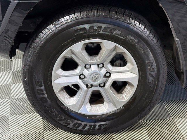 Used 2024 Toyota 4Runner SR5 Premium w/ Moonroof Package AWD/4WD image 14