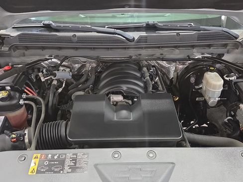 Used 2017 Chevrolet Silverado 1500 LT AWD/4WD image 24