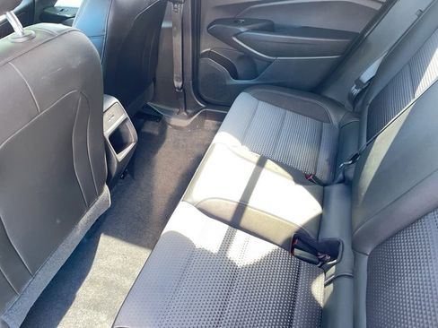 Used 2025 Chevrolet Trax LT image 9