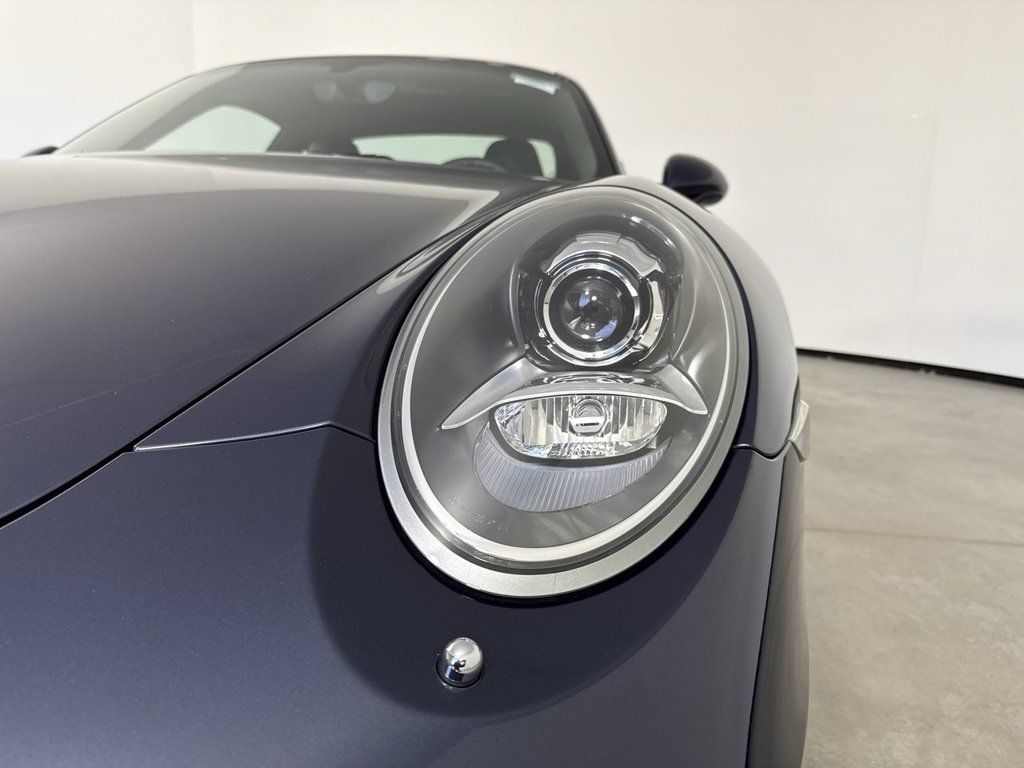 Certified 2016 Porsche 911 Carrera image 11