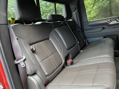 Used 2024 Chevrolet Silverado 2500 High Country w/ High Country Premium Package image 39