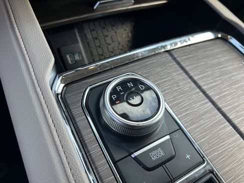 Certified 2024 Ford Expedition Limited image 25