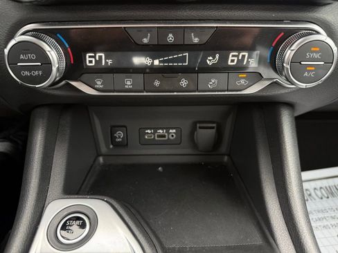 Used 2025 Nissan Sentra SV w/ All-Weather Package image 27