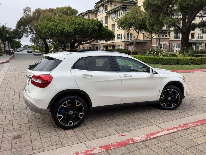 Used 2018 Mercedes-Benz GLA 250 4MATIC image 11