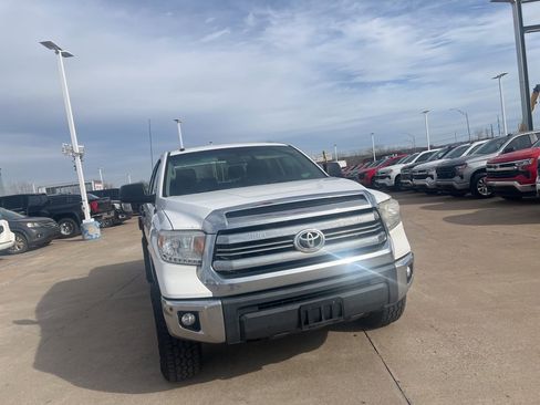 Used 2016 Toyota Tundra SR5 image 4