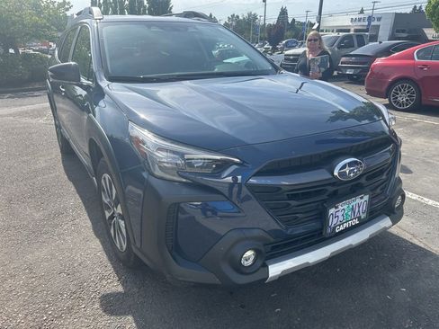 Used 2023 Subaru Outback Limited AWD/4WD image 3