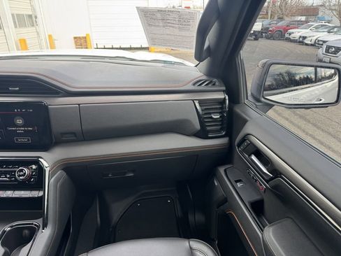 Used 2023 GMC Sierra 1500 AT4 w/ Technology Package AWD/4WD image 16