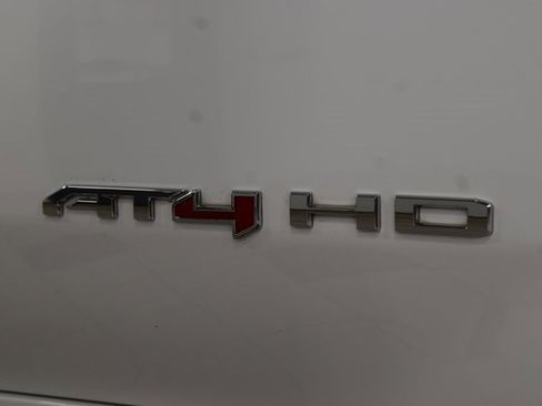 Used 2024 GMC Sierra 2500 AT4 w/ AT4 Premium Plus Package image 19