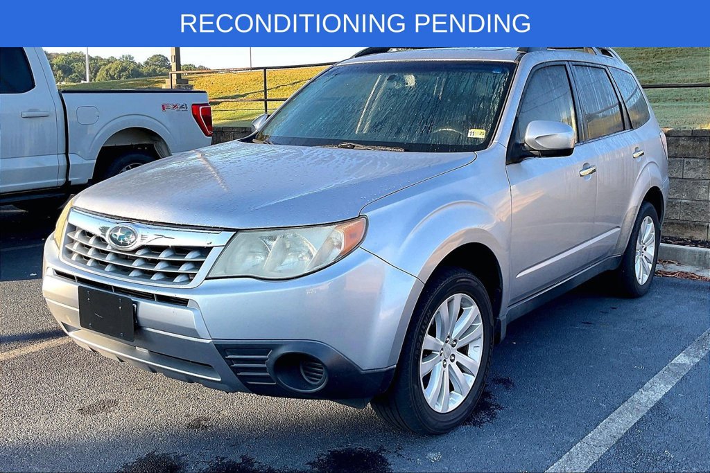 Used 2012 Subaru Forester 2.5X Premium w/ Popular Pkg 3 AWD/4WD image 2
