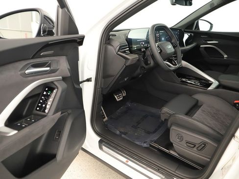 New 2025 Audi SQ5 Premium Plus image 14