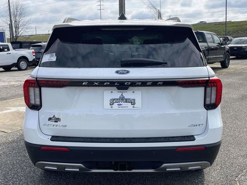 New 2026 Ford Explorer Active w/ Active Comfort Package AWD/4WD image 4