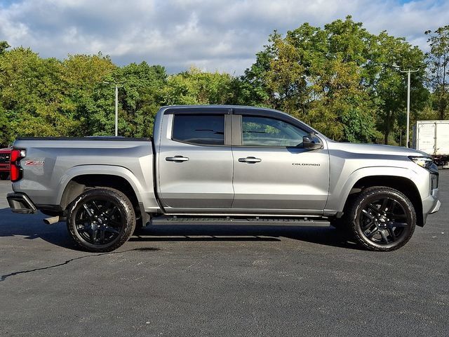 Used 2024 Chevrolet Colorado Z71 w/ Z71 Convenience Package 2 AWD/4WD image 10