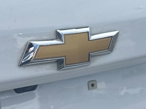 Certified 2020 Chevrolet Equinox LS FWD image 29