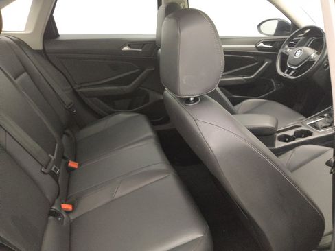 Used 2019 Volkswagen Jetta SE FWD image 19