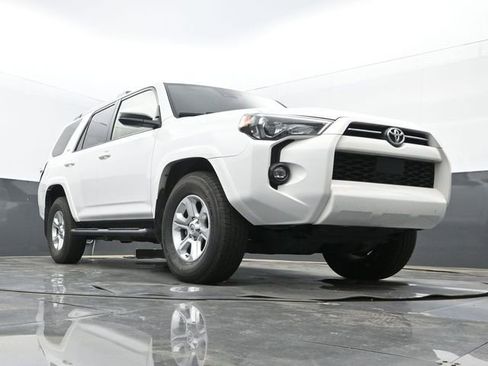 Used 2021 Toyota 4Runner SR5 image 9