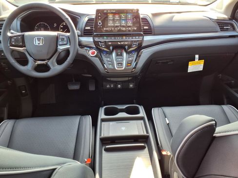 New 2026 Honda Odyssey Elite image 5