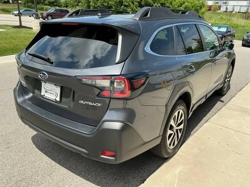 Certified 2025 Subaru Outback Premium AWD/4WD image 7