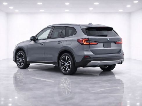 Used 2023 BMW X1 xDrive28i w/ Premium Package AWD/4WD image 3