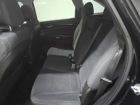Used 2017 Kia Sorento AWD image 13