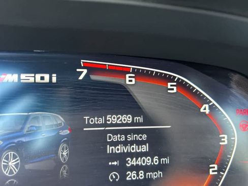 Used 2021 BMW X5 M50i w/ Executive Package image 10