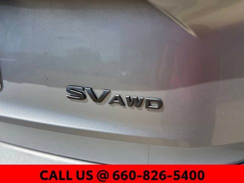 Used 2024 Nissan Rogue SV AWD/4WD image 11
