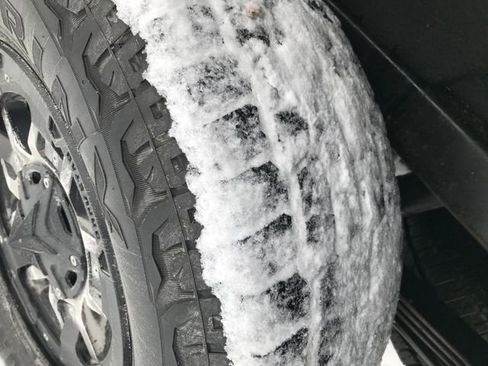 Used 2015 Chevrolet Colorado Z71 image 12