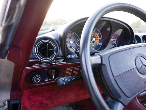 Used 1987 Mercedes-Benz 560 SL image 43