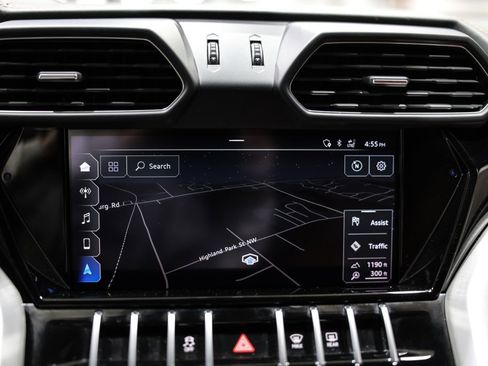 Used 2020 Lamborghini Urus image 23