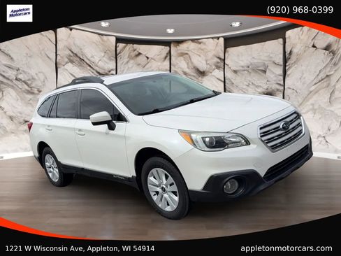Used 2016 Subaru Outback 2.5i Premium image 3