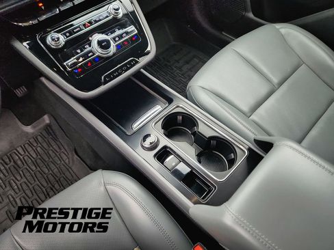 Used 2022 Lincoln Corsair AWD w/ Equipment Group 101A image 15