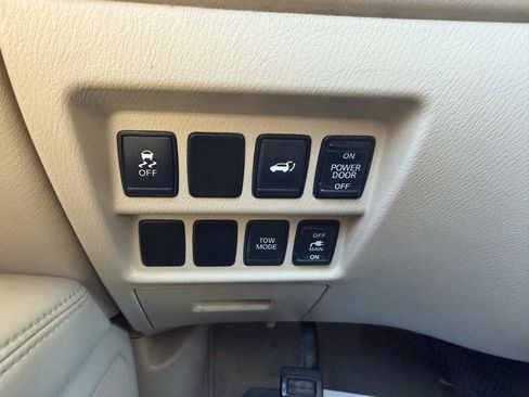 Used 2014 Nissan Pathfinder SL w/ SL Premium Package image 29