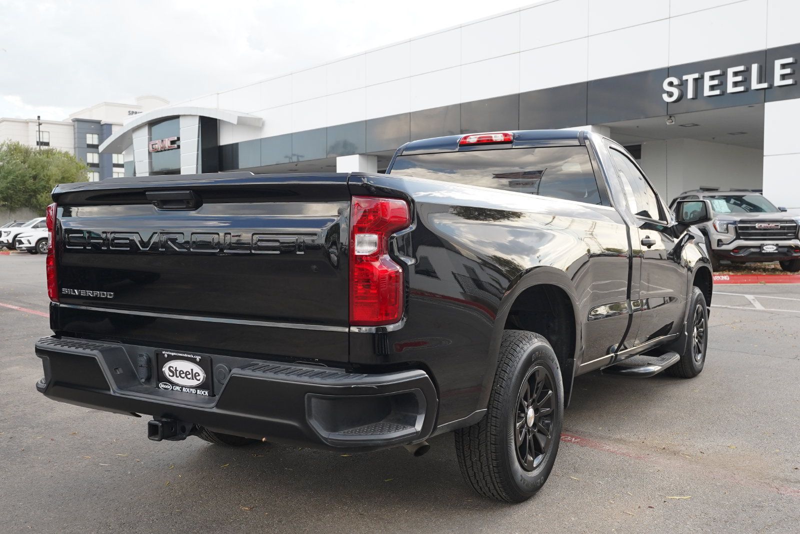 Used 2025 Chevrolet Silverado 1500 W/T w/ WT Value Package RWD image 5
