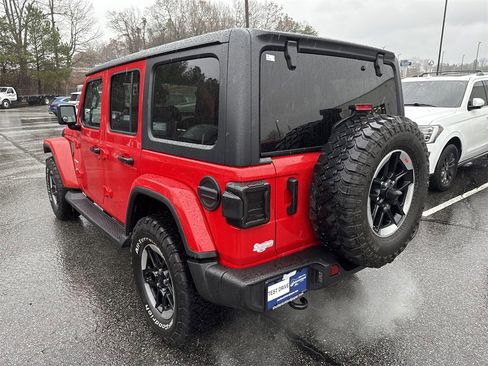 Used 2021 Jeep Wrangler Unlimited Sahara image 5