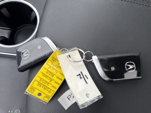 Used 2023 Acura MDX FWD image 37