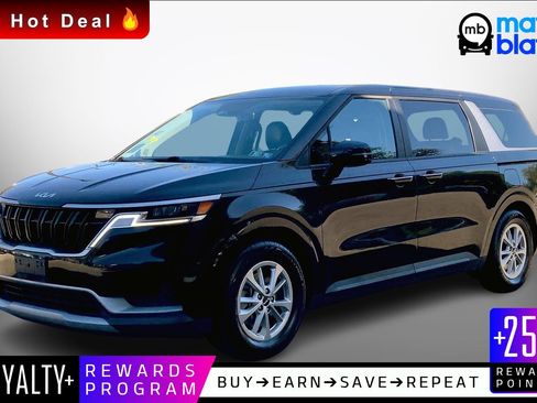 Used 2024 Kia Carnival LX image 1