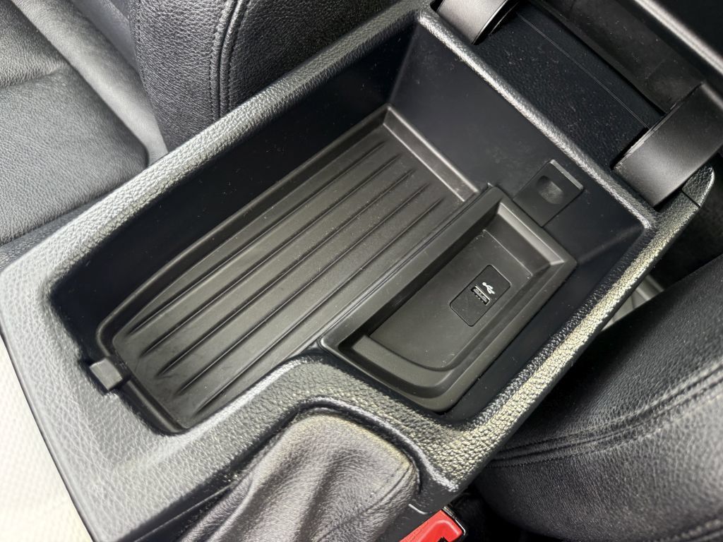 Used 2018 BMW 330i Gran Turismo xDrive AWD/4WD image 43
