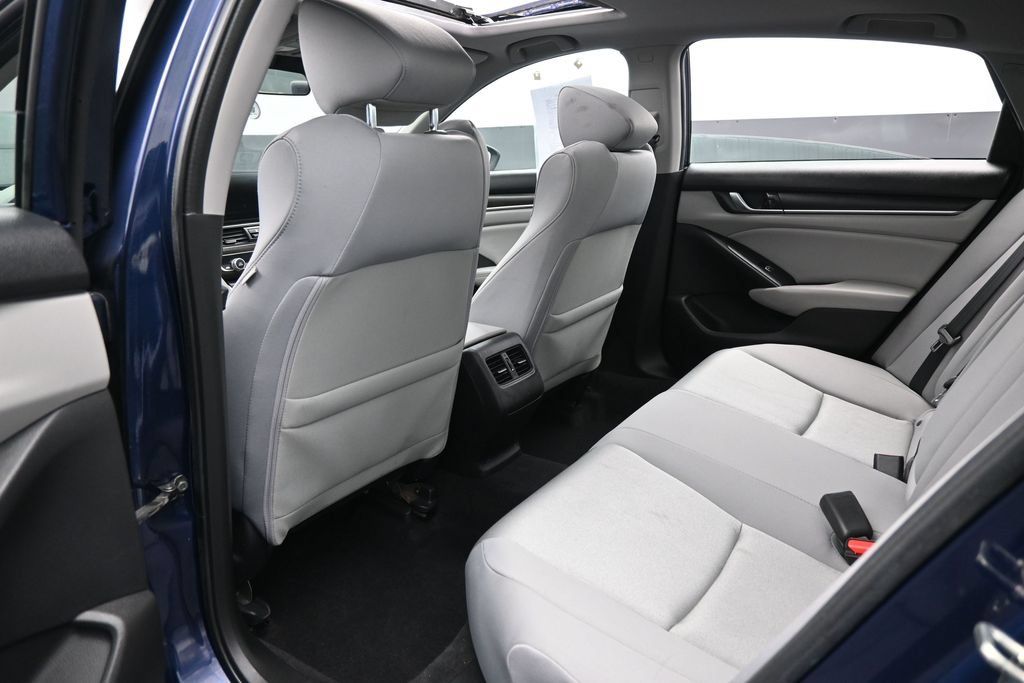 Used 2018 Honda Accord EX image 25