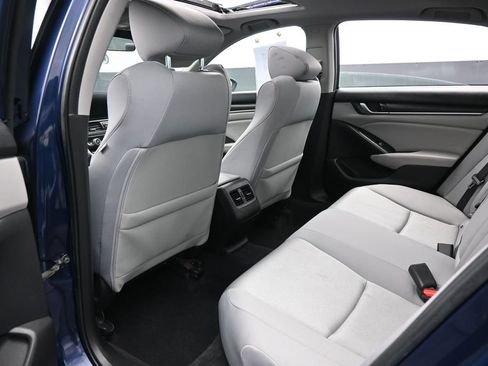 Used 2018 Honda Accord EX image 25
