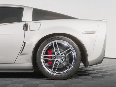 Used 2007 Chevrolet Corvette Z06 w/ Preferred Equipment Group RWD image 29