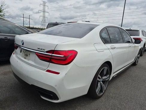 Used 2017 BMW 750i xDrive AWD/4WD image 3