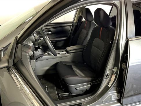 Used 2024 Nissan Sentra SR image 35