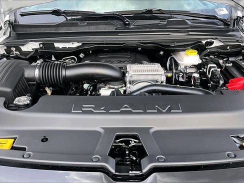 New 2026 RAM 1500 Express AWD/4WD image 11