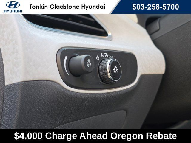 Used 2020 Chevrolet Bolt Premier w/ Infotainment Package FWD image 23