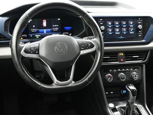 Used 2022 Volkswagen Taos SE FWD image 10