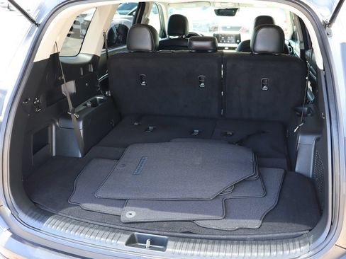 Used 2021 Kia Telluride LX AWD/4WD image 24