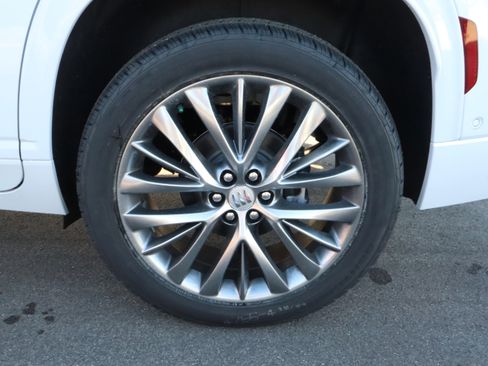 New 2026 Buick Enclave Avenir w/ Super Cruise Package image 22