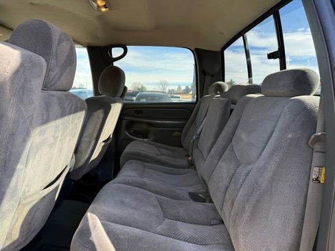 Used 2005 Chevrolet Silverado 2500 LS w/ Heavy-Duty Power Package image 19