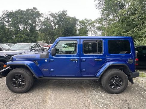 Used 2019 Jeep Wrangler Unlimited Sahara w/ Quick Order Package 24M Moab AWD/4WD image 2